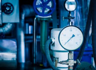 Plasturgie : pourquoi l’air comprimé est essentiel à la production ?