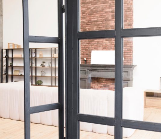 Fabricant de menuiseries acier RPT pour professionnels : expertise et solutions sur mesure Fabricant de menuiseries acier RPT pour professionnels : expertise et solutions sur mesure