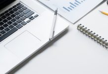 Business intelligence et reporting pour les ETI : comment choisir la bonne solution ? Business intelligence et reporting pour les ETI : comment choisir la bonne solution ?